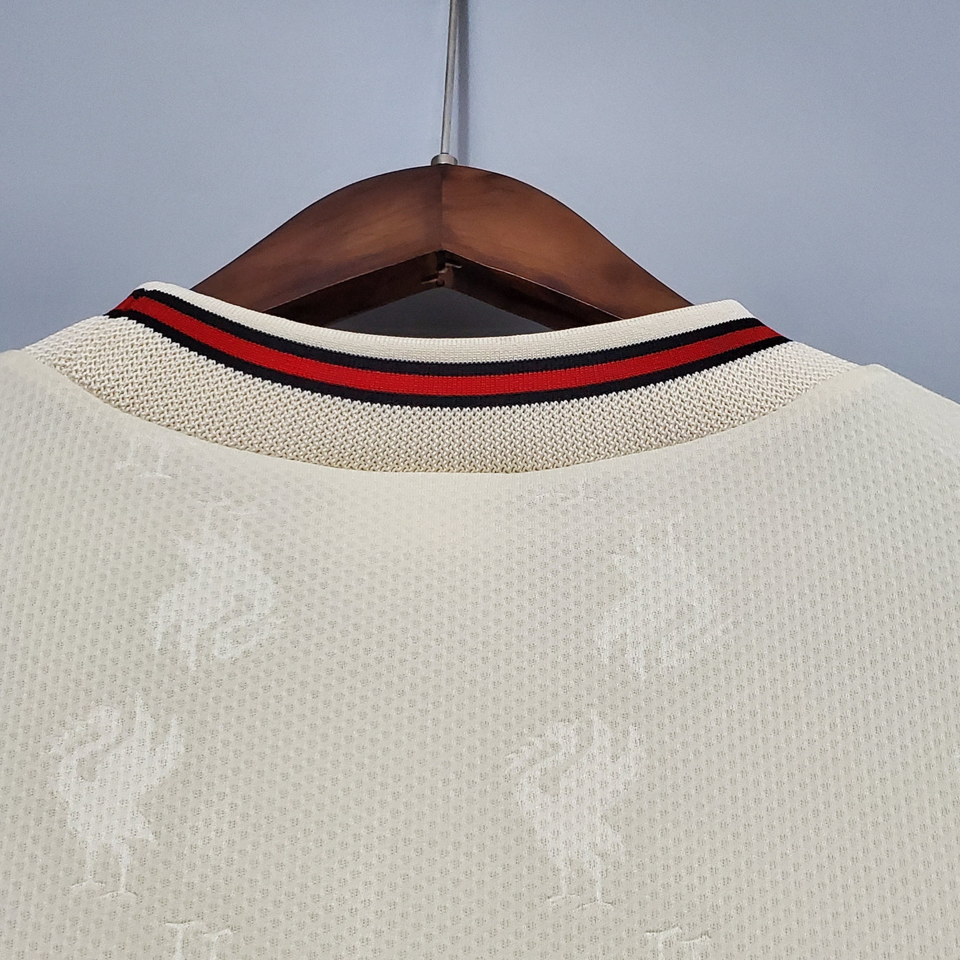IiverpooI 1996/1997 Away Kit